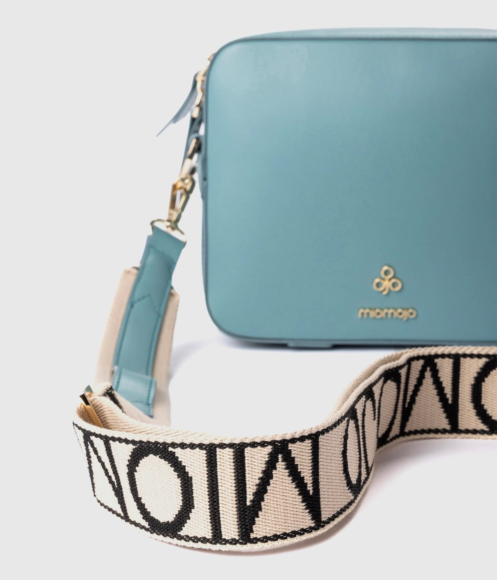 Dalila Crossbody Cielo (Apple - Based) - Farmatuur