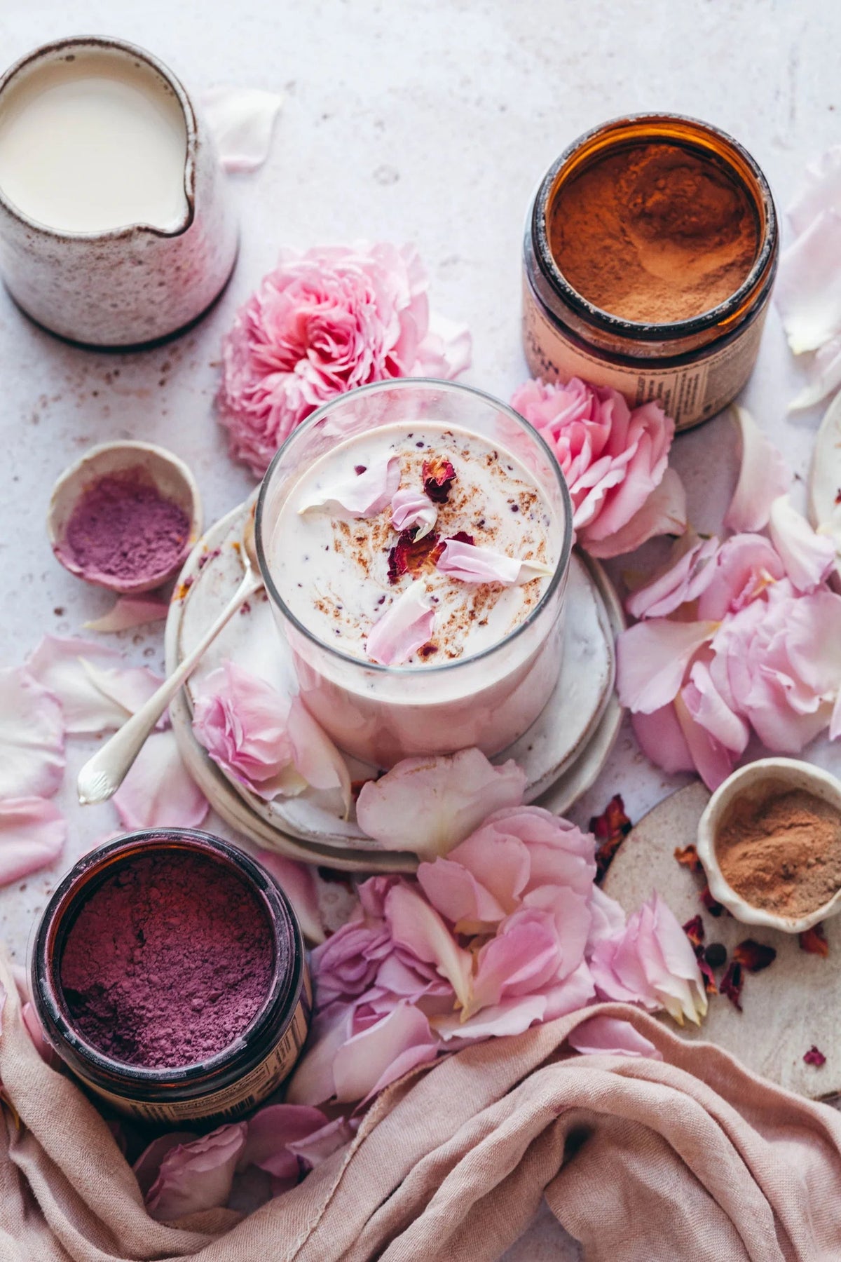 Rose Powder - A Floral Ritual for Softer Evenings - Farmatuur